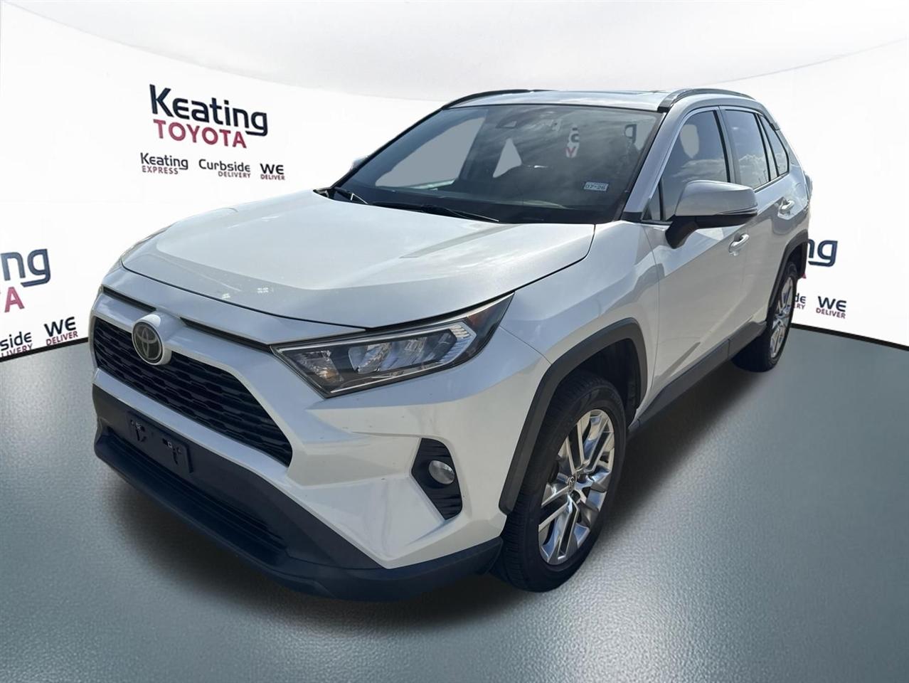 Toyota RAV4 XLE Premium 2021