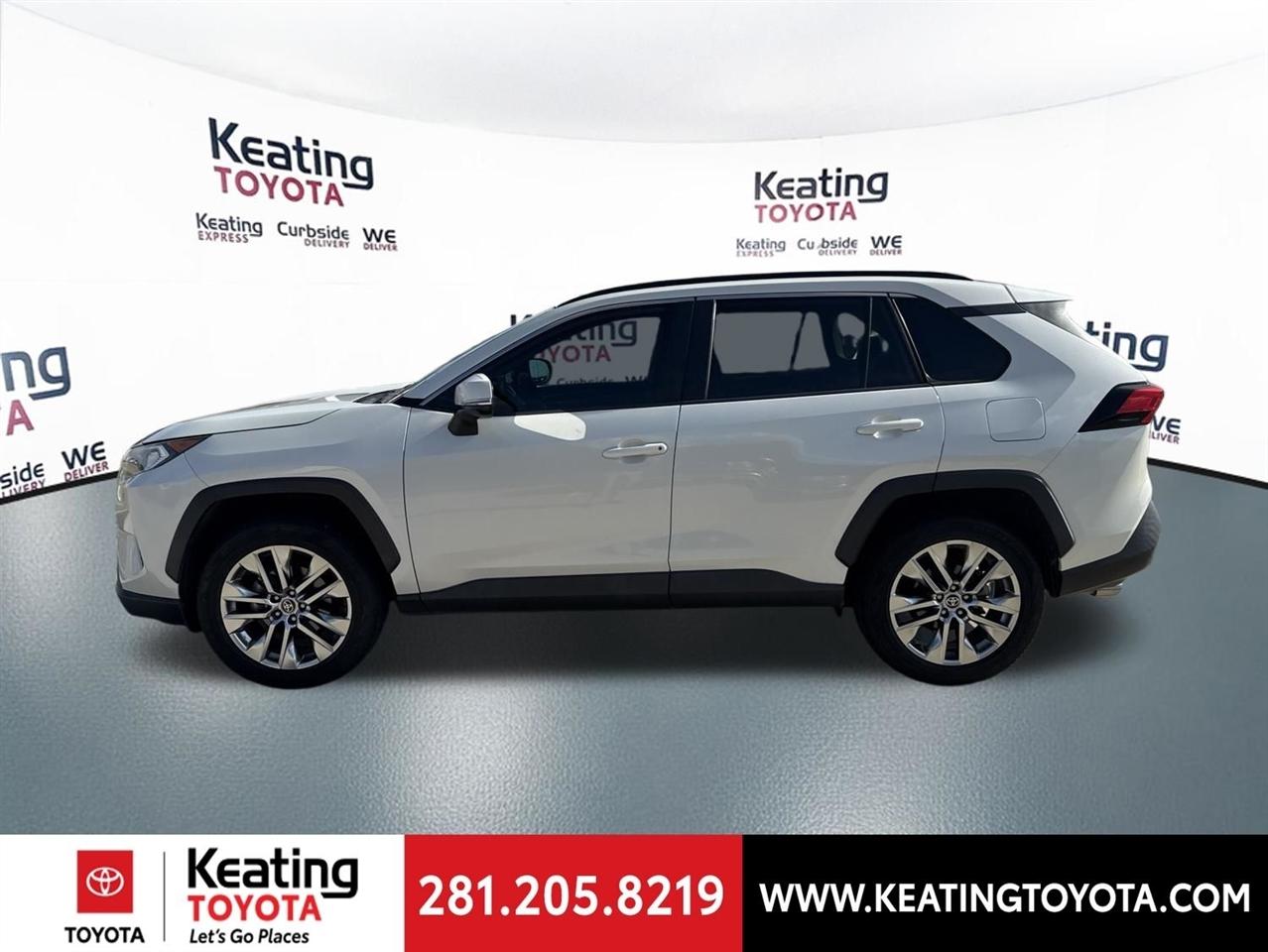 Toyota RAV4 XLE Premium 2021