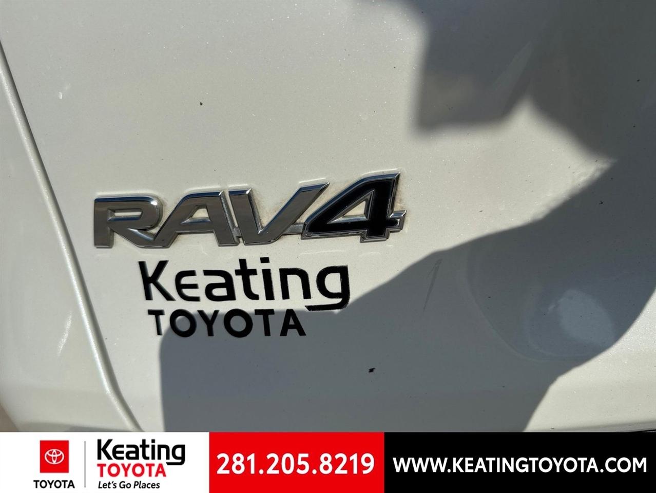 Toyota RAV4 XLE Premium 2021