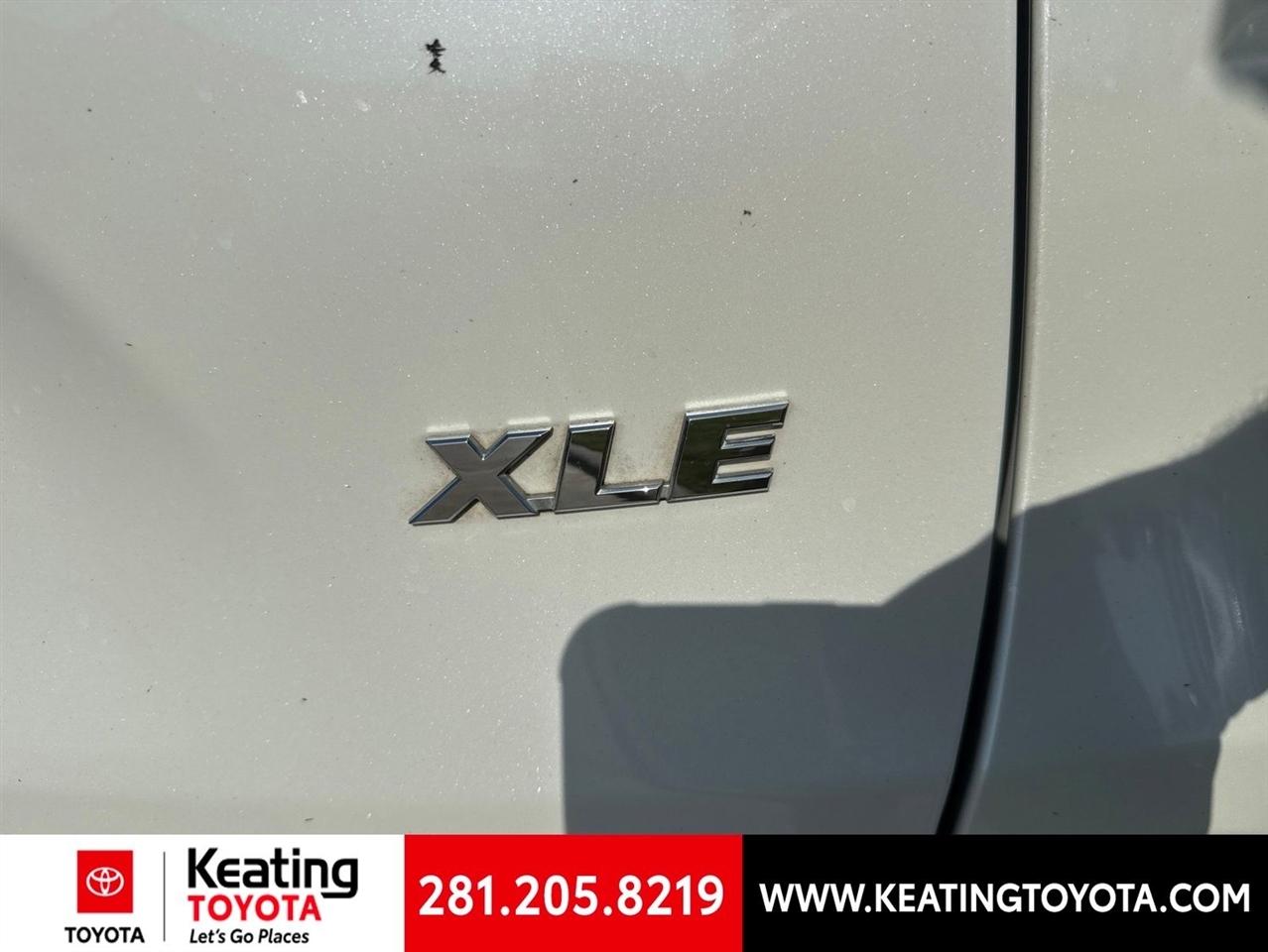 Toyota RAV4 XLE Premium 2021