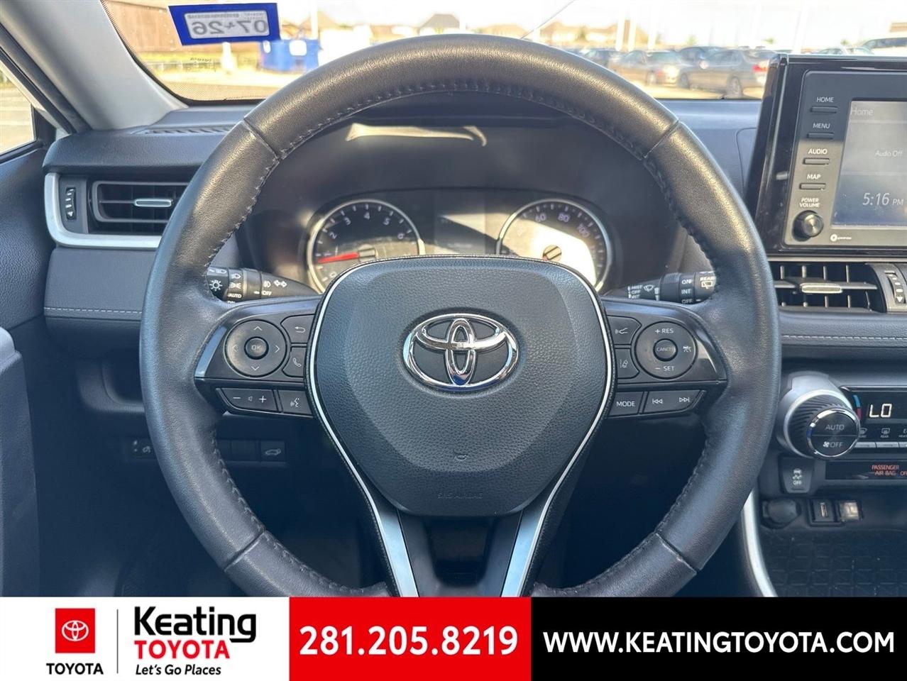 Toyota RAV4 XLE Premium 2021