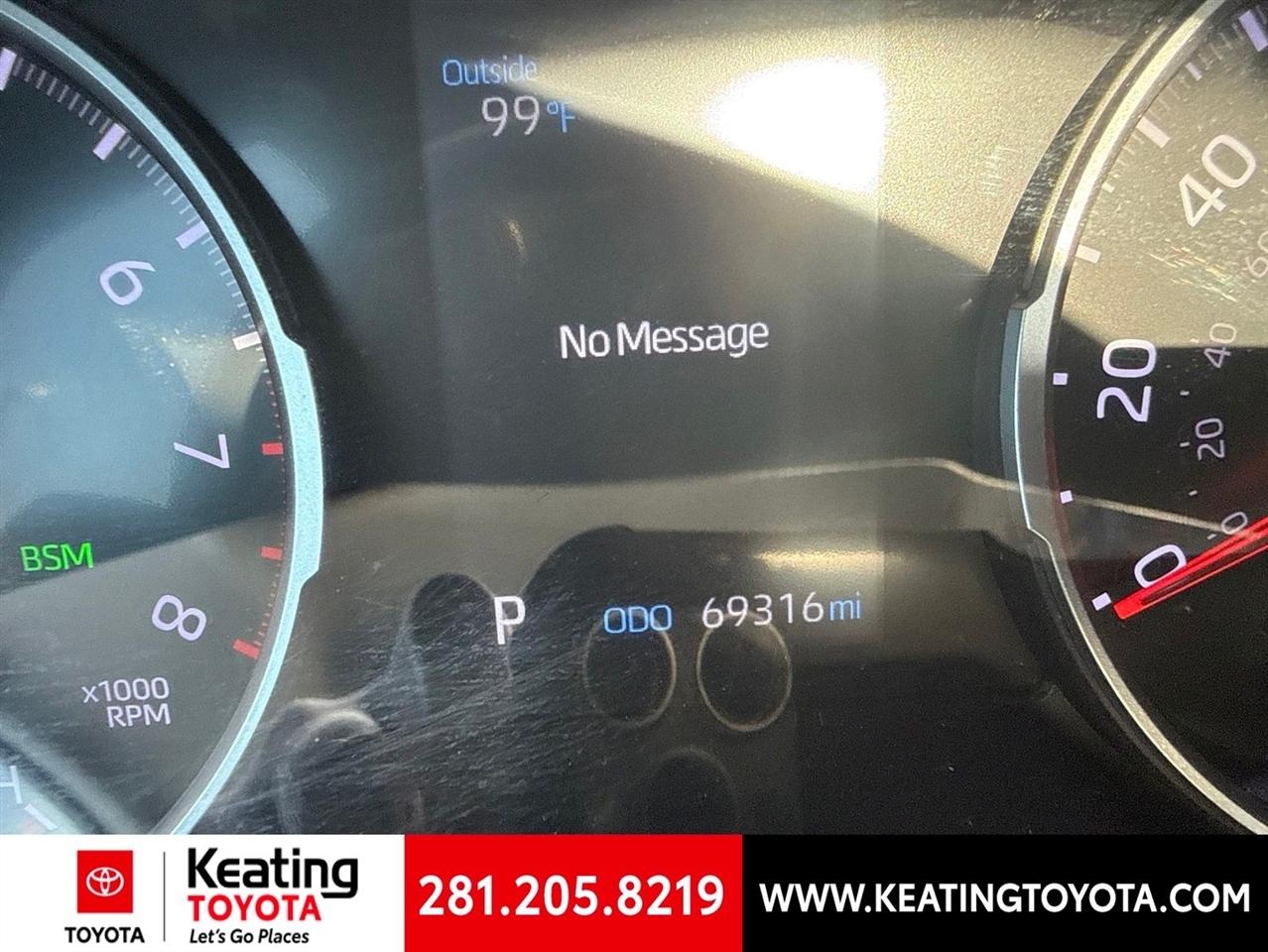 Toyota RAV4 XLE Premium 2021