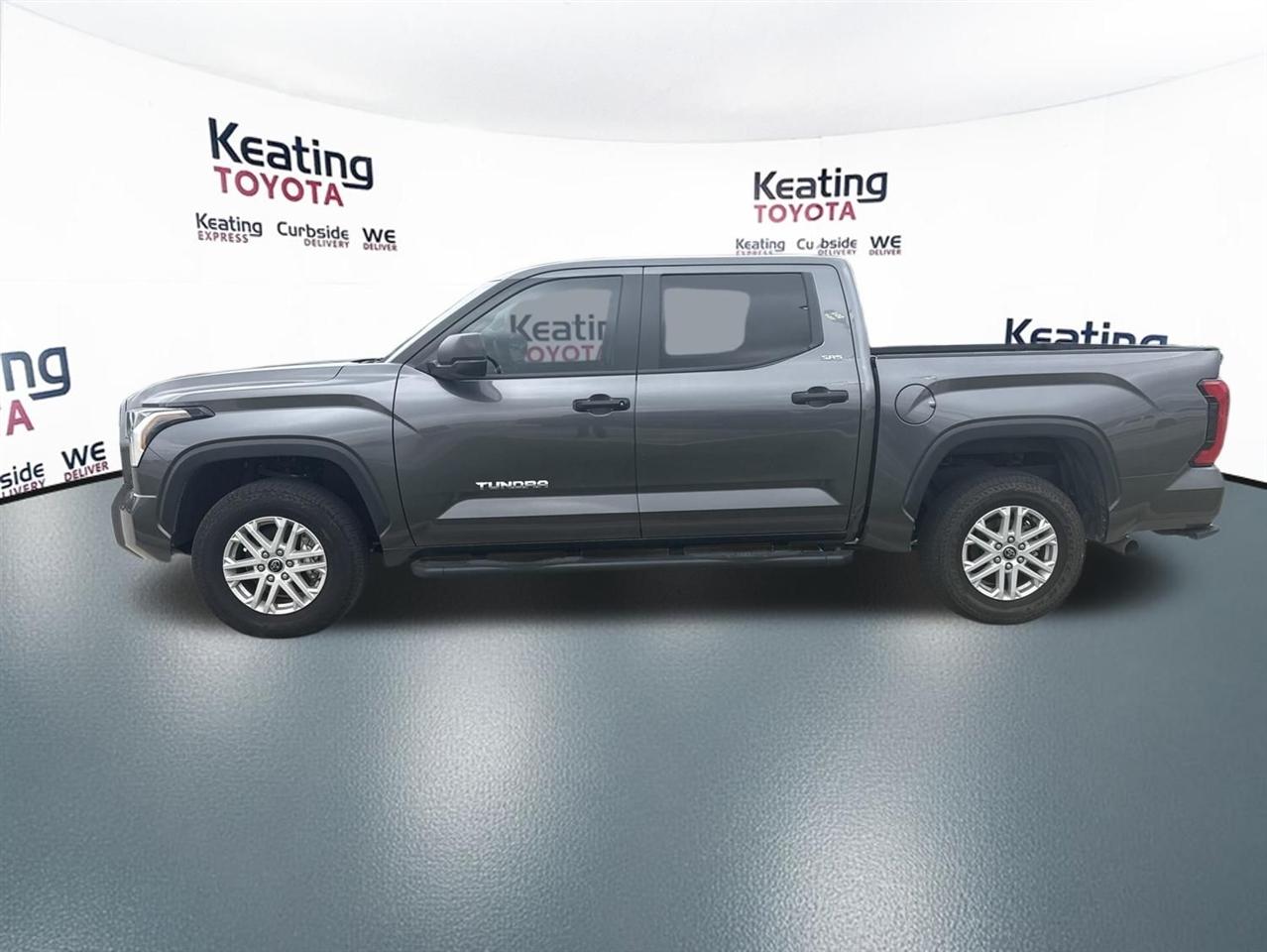 Toyota Tundra SR5 CrewMax 4WD 2024