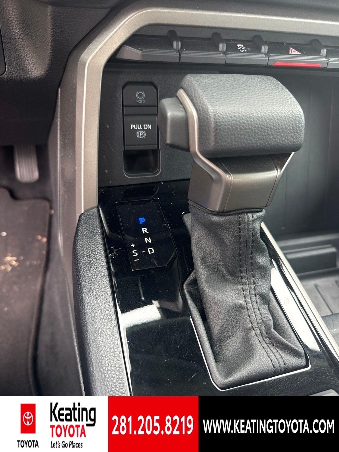 Toyota Tundra SR5 CrewMax 4WD 2024