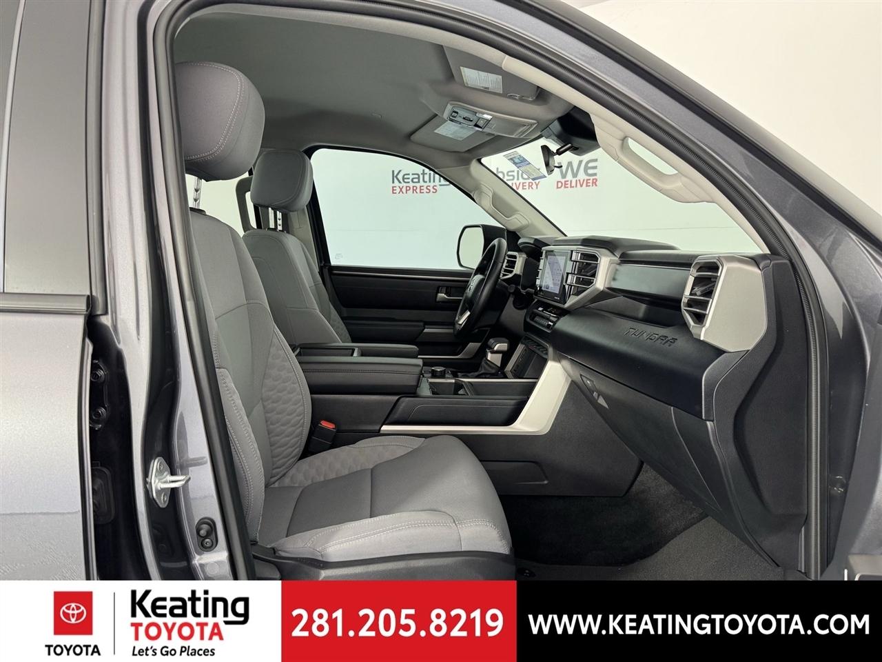 Toyota Tundra SR5 CrewMax 4WD 2024