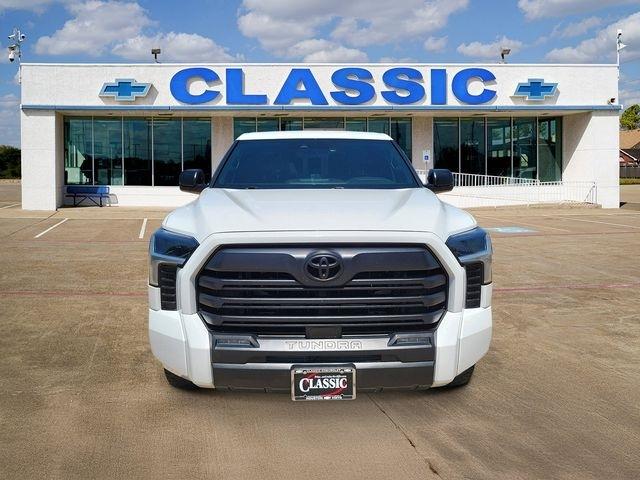 Toyota Tundra SR5 CrewMax 2WD 2025