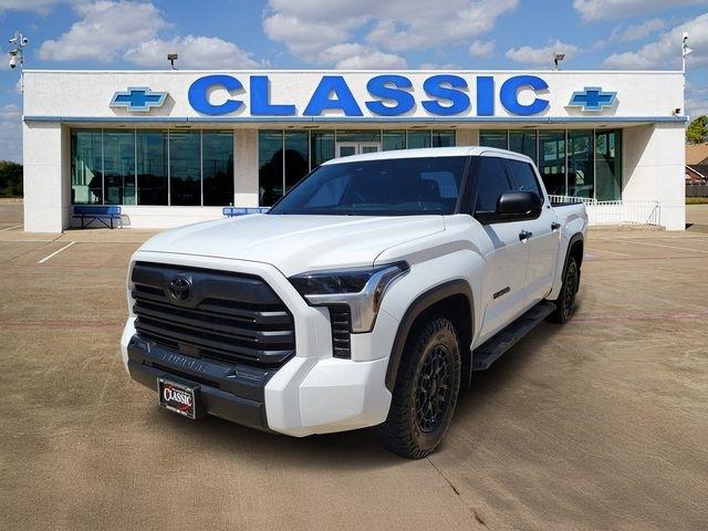 Toyota Tundra SR5 CrewMax 2WD 2025