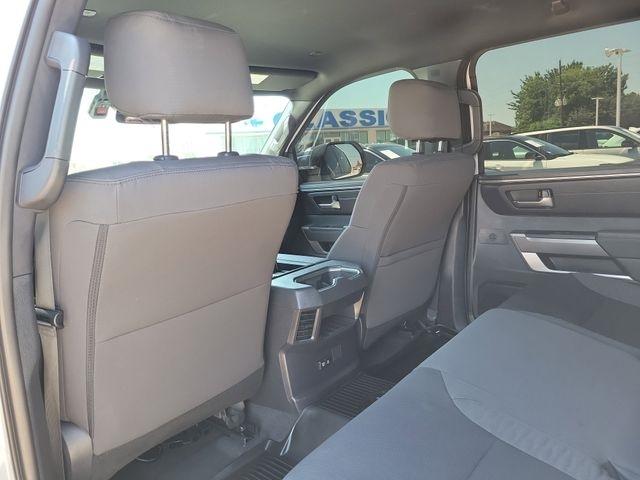 Toyota Tundra SR5 CrewMax 2WD 2025