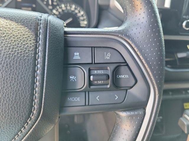 Toyota Tundra SR5 CrewMax 2WD 2025