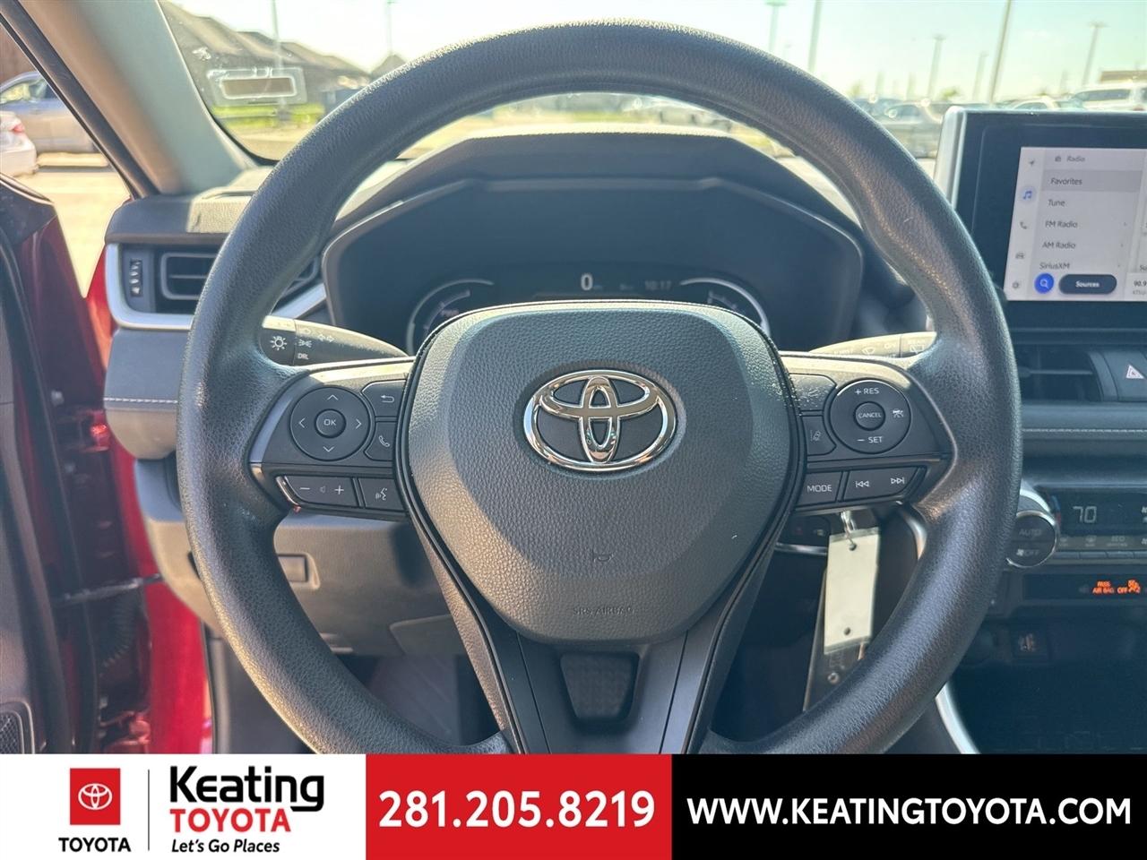 Toyota RAV4 Hybrid LE 2025
