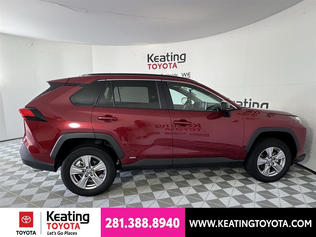 Toyota RAV4 Hybrid LE 2025