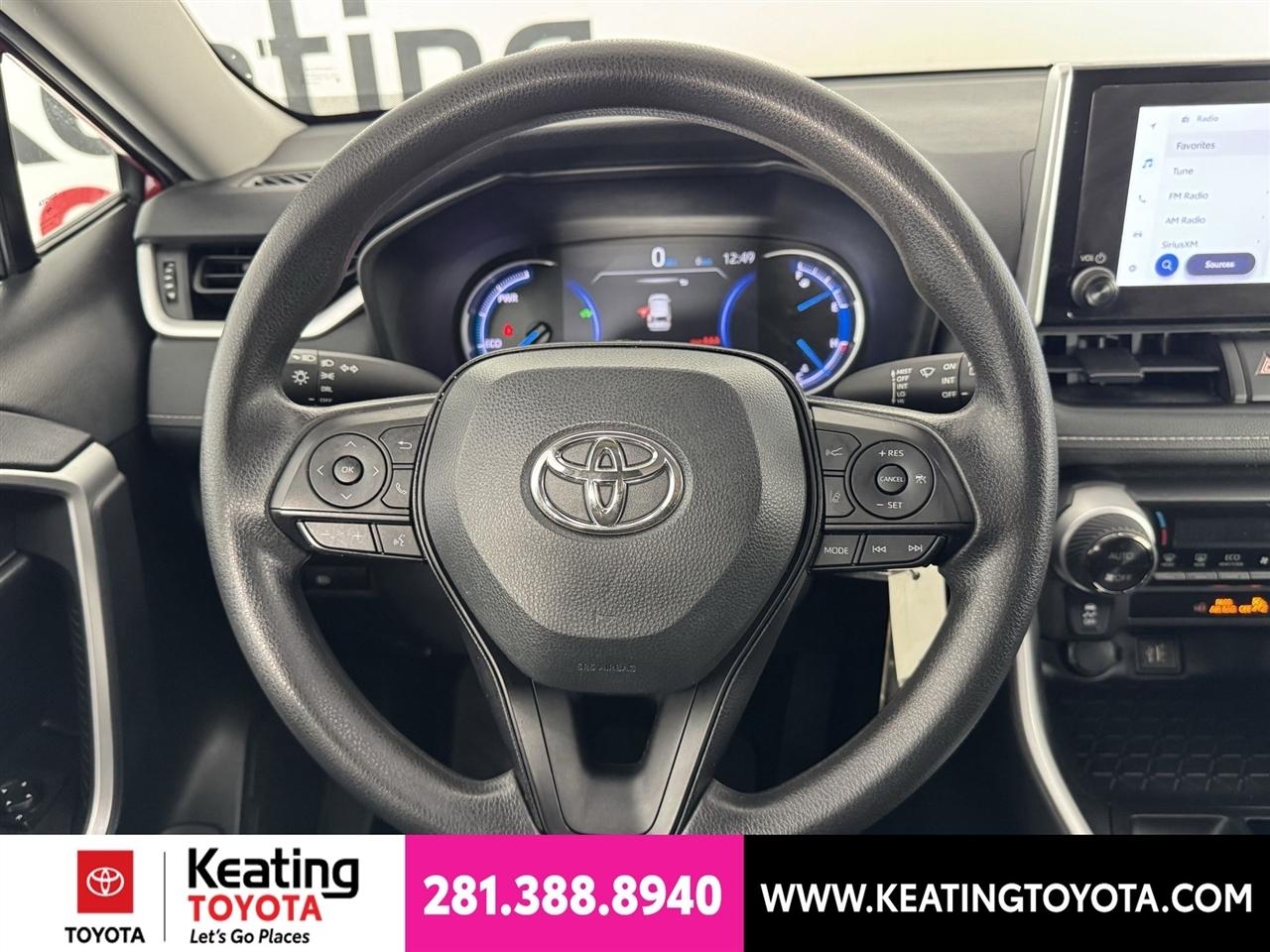 Toyota RAV4 Hybrid LE 2025