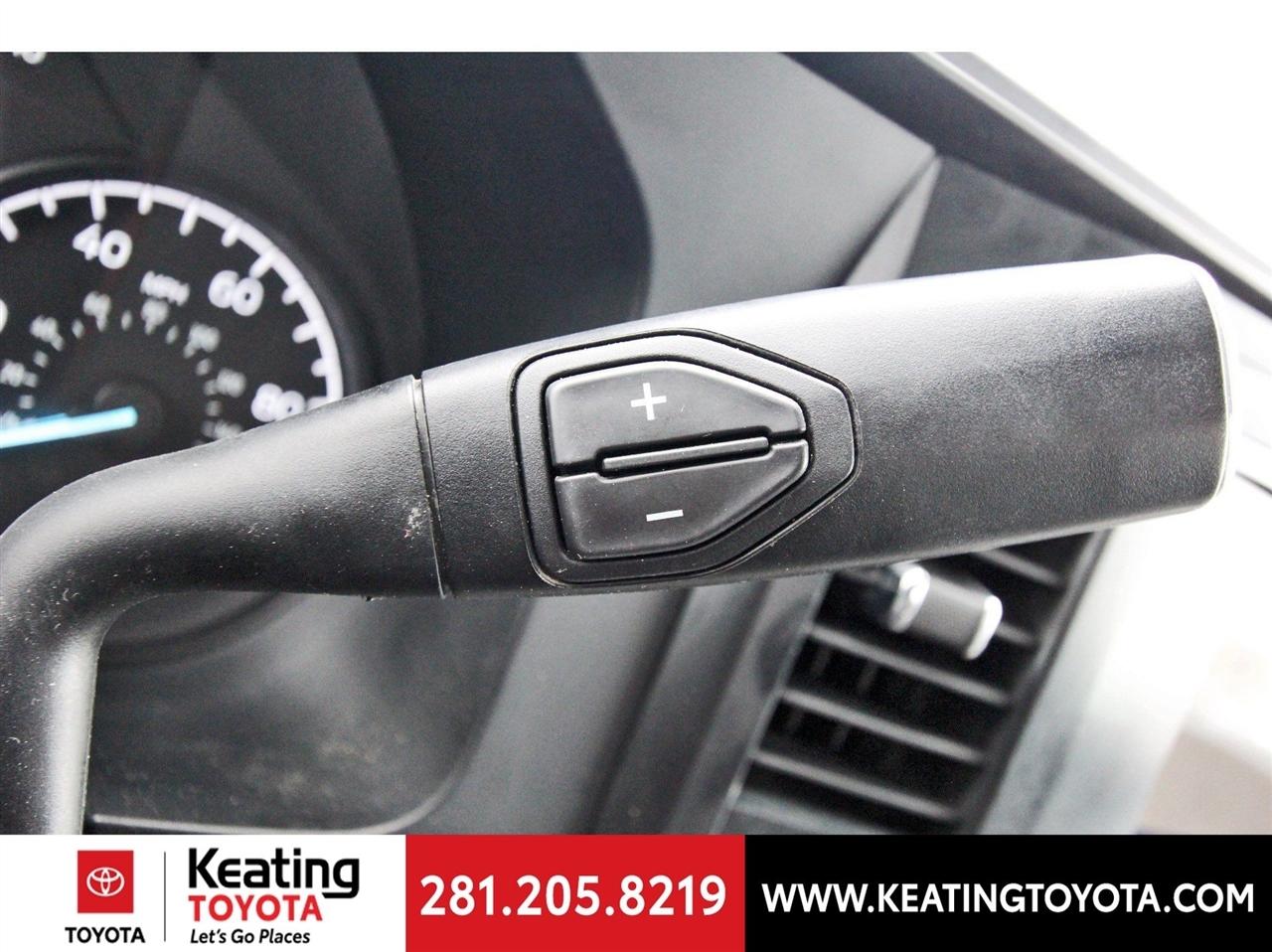 Ford F-250 SD XLT Crew Cab 4WD 2025