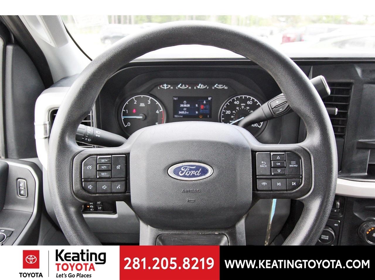Ford F-250 SD XLT Crew Cab 4WD 2025