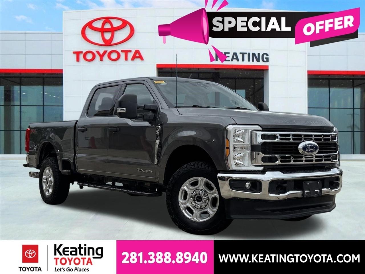 Ford F-250 SD XLT Crew Cab 4WD 2025