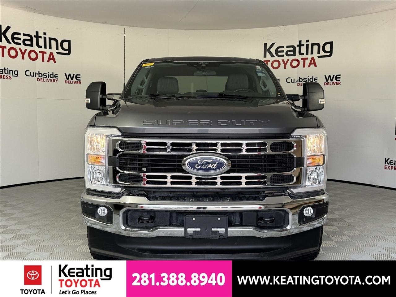 Ford F-250 SD XLT Crew Cab 4WD 2025