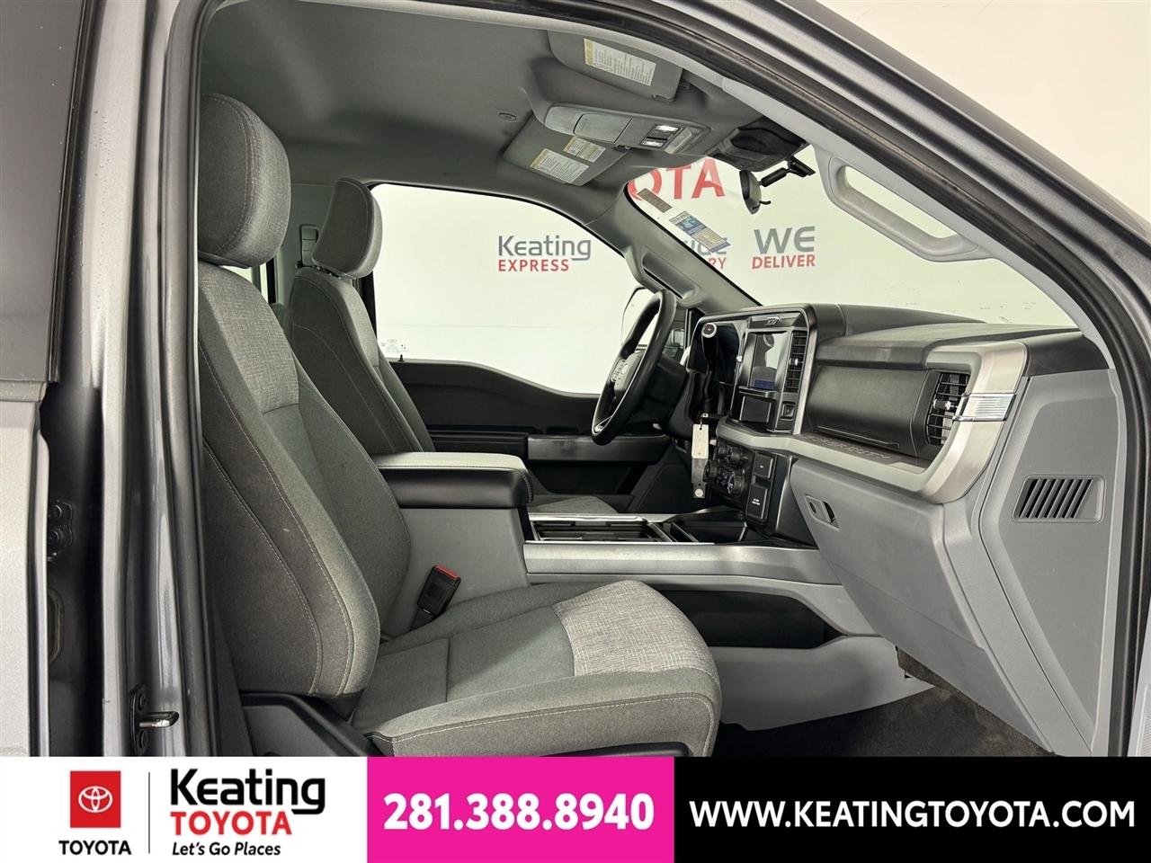 Ford F-250 SD XLT Crew Cab 4WD 2025