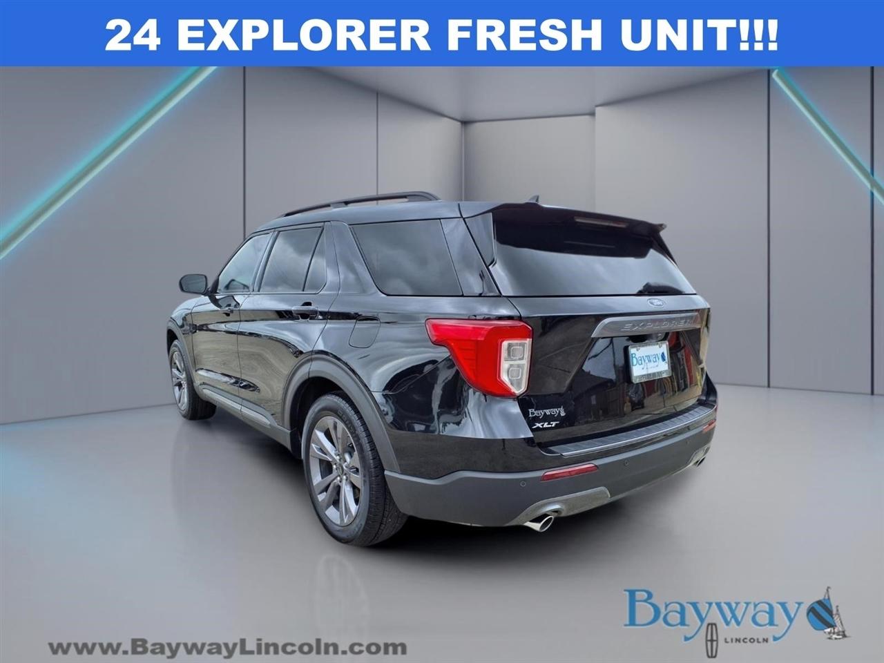 Ford Explorer XLT 2024