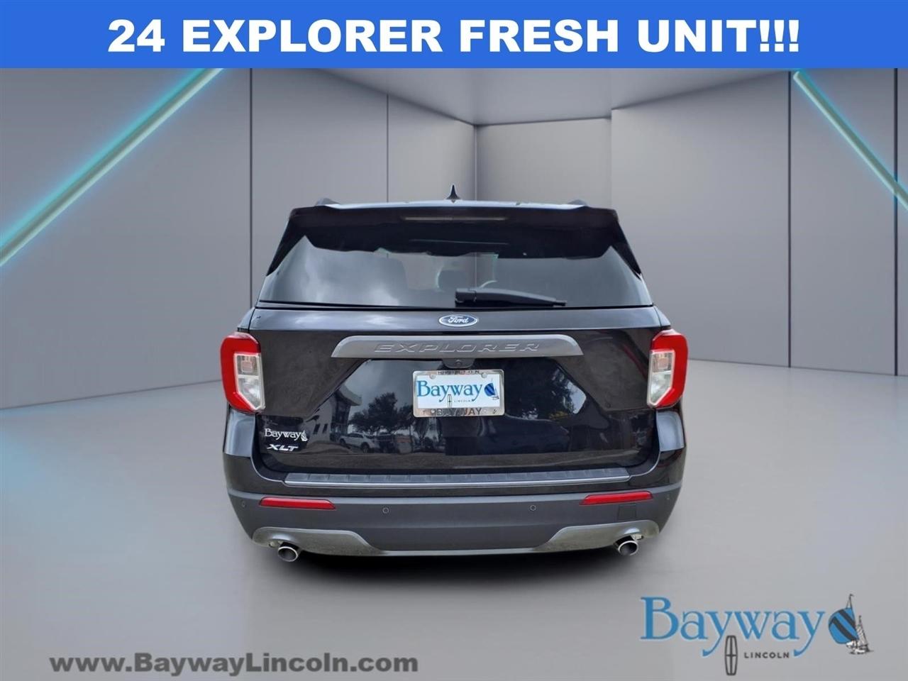 Ford Explorer XLT 2024