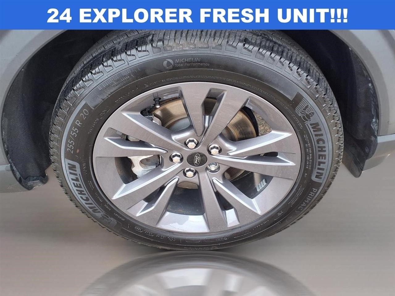 Ford Explorer XLT 2024