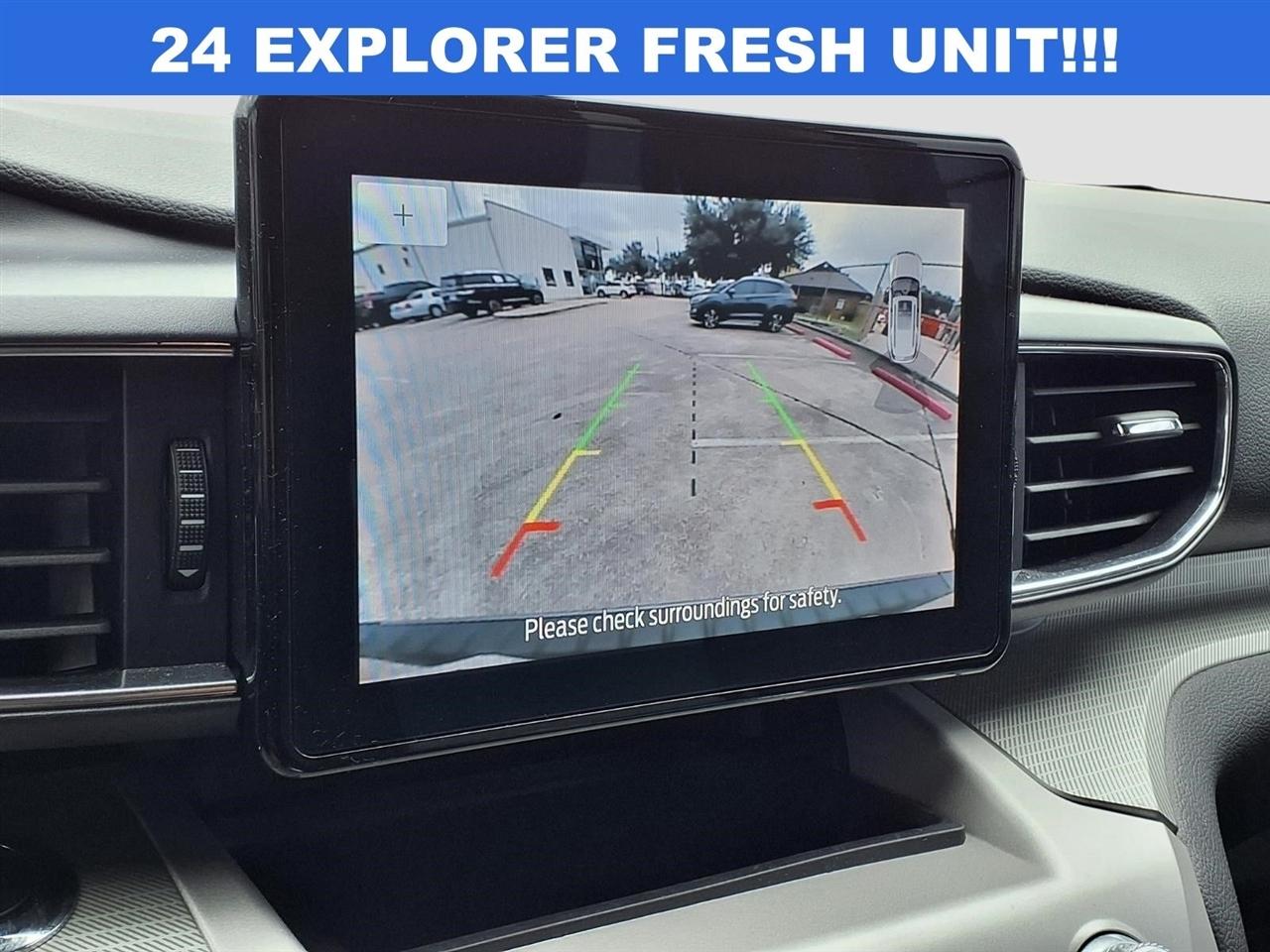 Ford Explorer XLT 2024