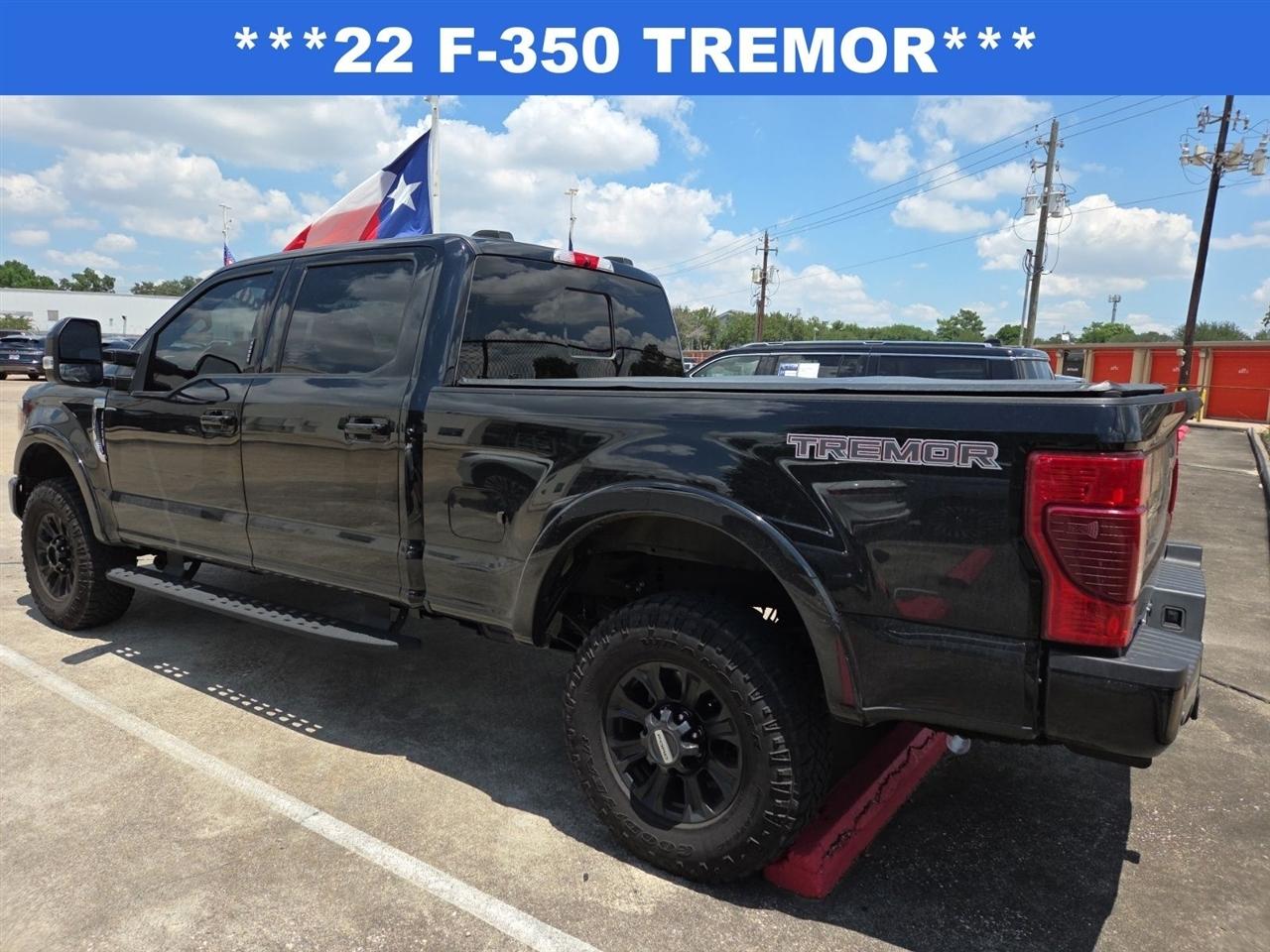 Ford F-350 SD Lariat Crew Cab Long Bed 4WD 2022
