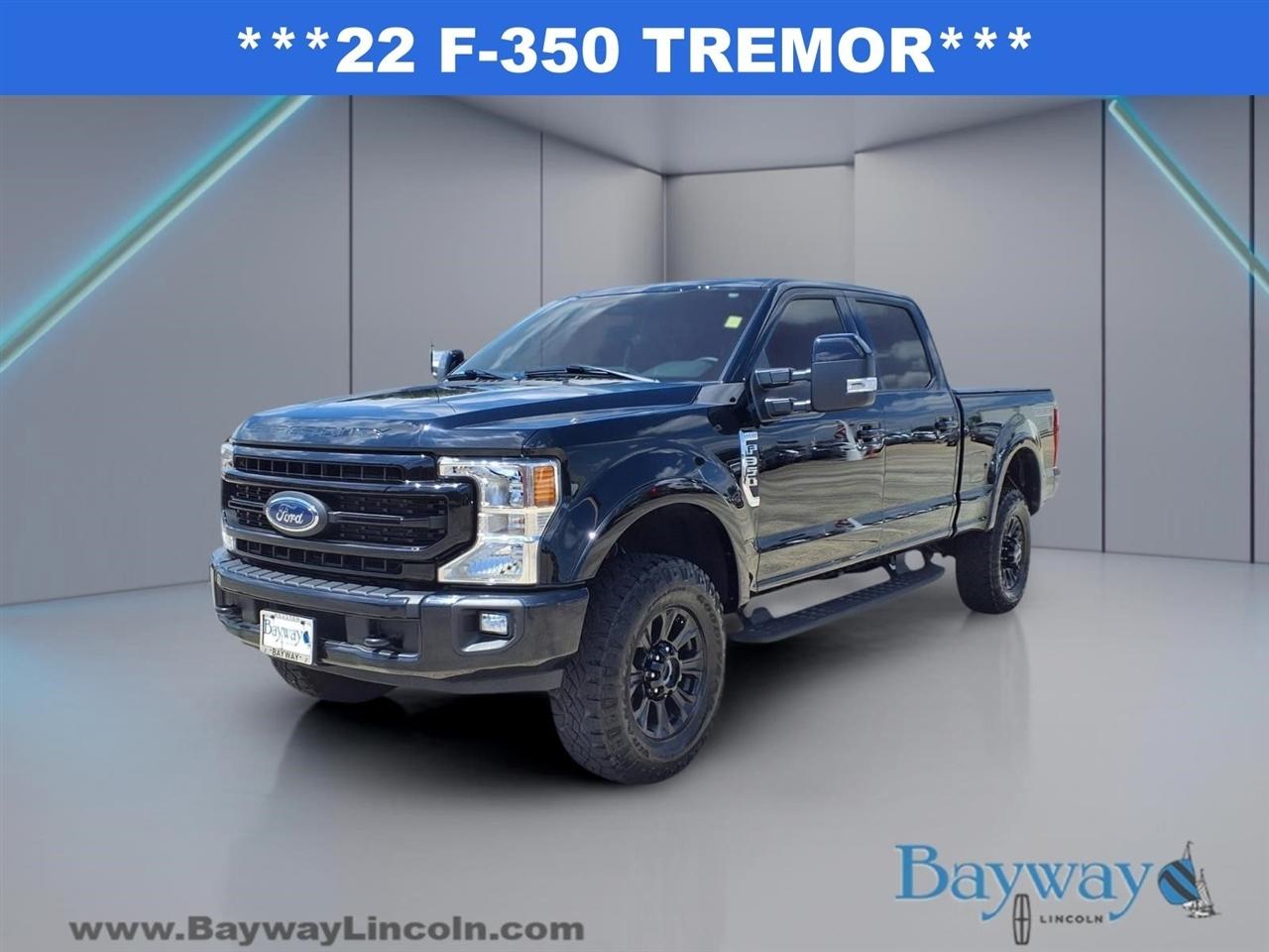 Ford F-350 SD Lariat Crew Cab Long Bed 4WD 2022