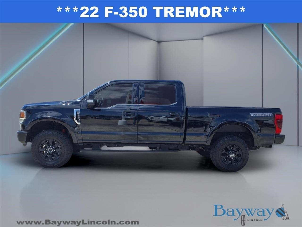 Ford F-350 SD Lariat Crew Cab Long Bed 4WD 2022