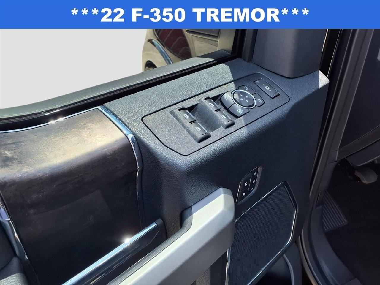Ford F-350 SD Lariat Crew Cab Long Bed 4WD 2022