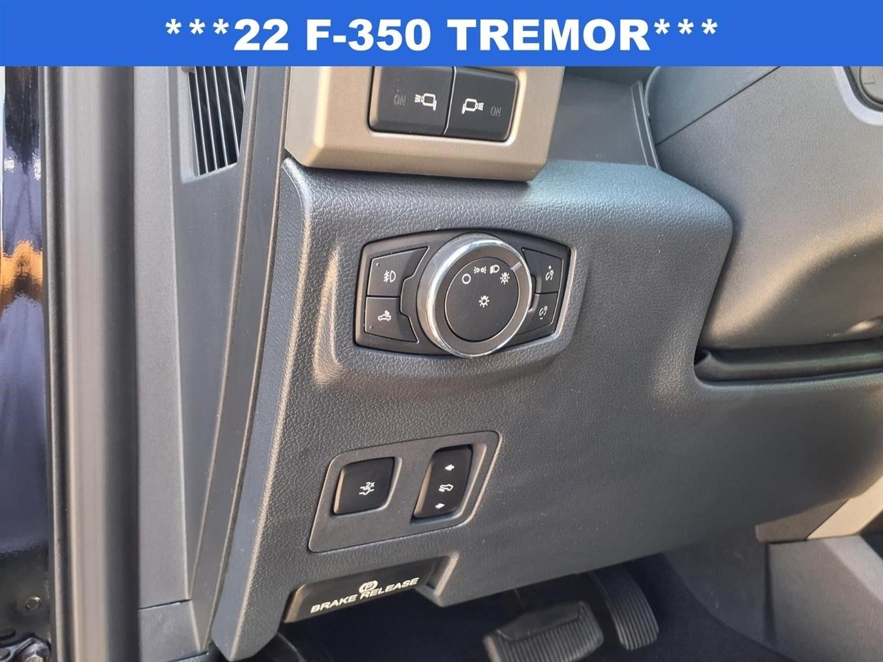 Ford F-350 SD Lariat Crew Cab Long Bed 4WD 2022