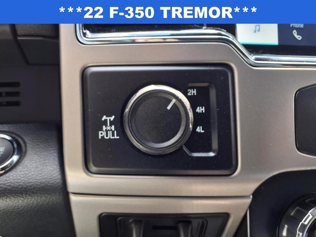 Ford F-350 SD Lariat Crew Cab Long Bed 4WD 2022