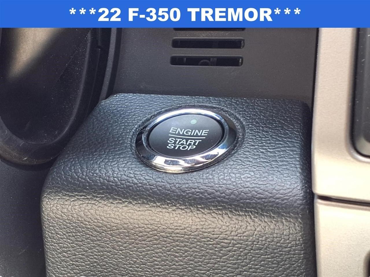 Ford F-350 SD Lariat Crew Cab Long Bed 4WD 2022