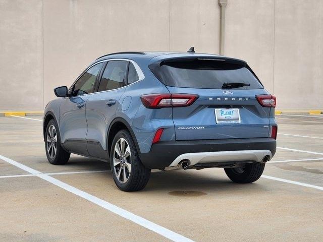 Ford Escape Platinum Hybrid 2023