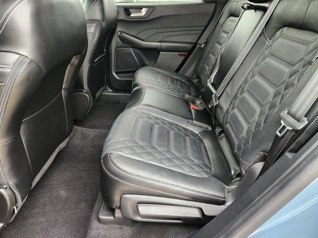 Ford Escape Platinum Hybrid 2023