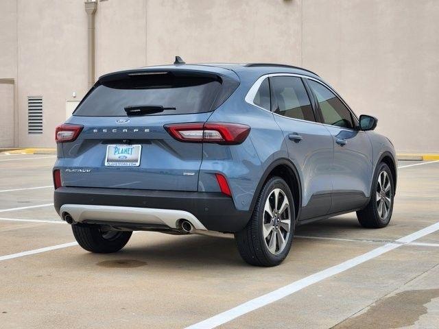 Ford Escape Platinum Hybrid 2023