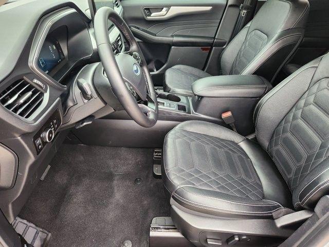 Ford Escape Platinum Hybrid 2023