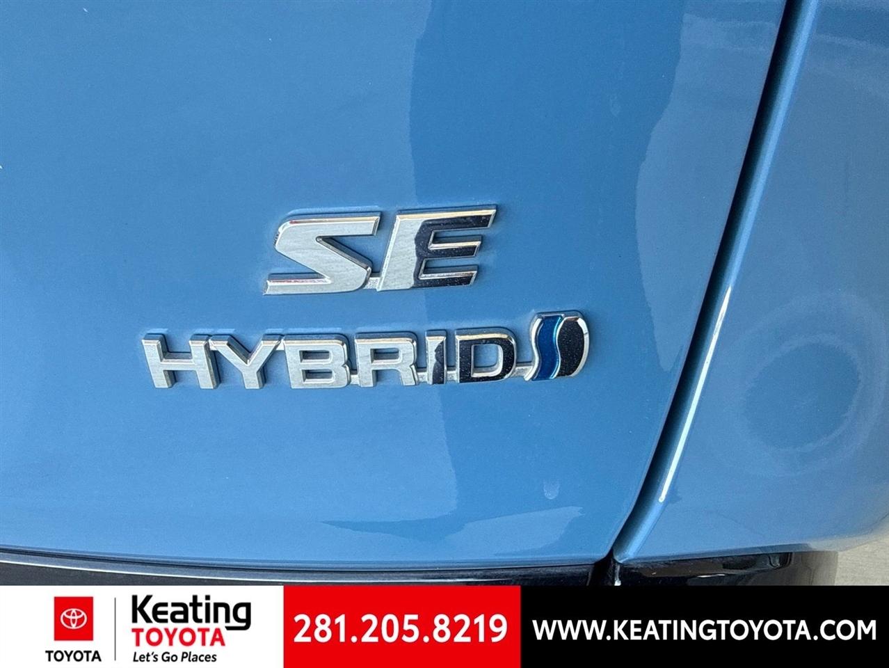 Toyota RAV4 Hybrid SE 2023