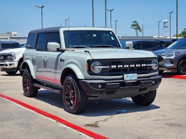 Ford Bronco Outer Banks 4-Door w/Advanced 2022