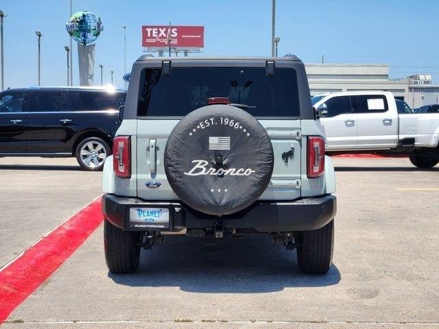 Ford Bronco Outer Banks 4-Door w/Advanced 2022
