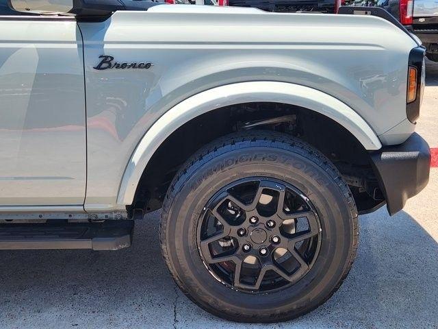 Ford Bronco Outer Banks 4-Door w/Advanced 2022