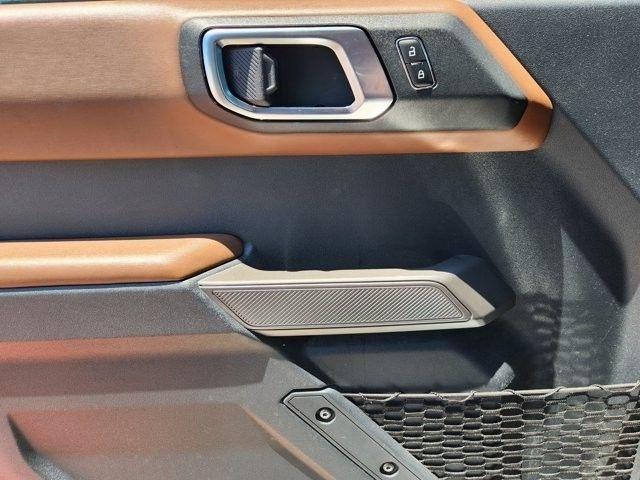 Ford Bronco Outer Banks 4-Door w/Advanced 2022