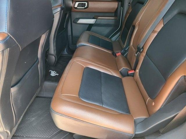 Ford Bronco Outer Banks 4-Door w/Advanced 2022