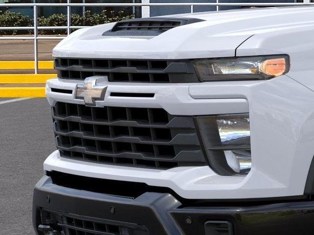 Chevrolet Silverado 2500HD Custom Crew Cab Long Box 4WD 2026