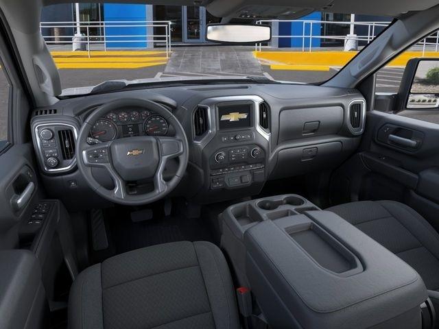 Chevrolet Silverado 2500HD Custom Crew Cab Long Box 4WD 2026