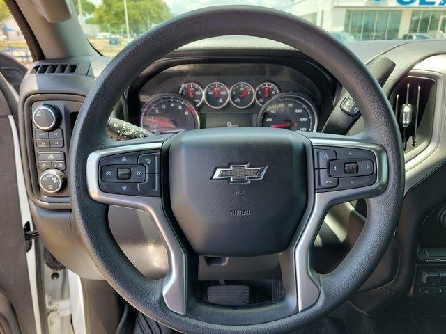 Chevrolet Silverado 1500 Custom Trail Boss Crew Cab Long Box 4WD 2021