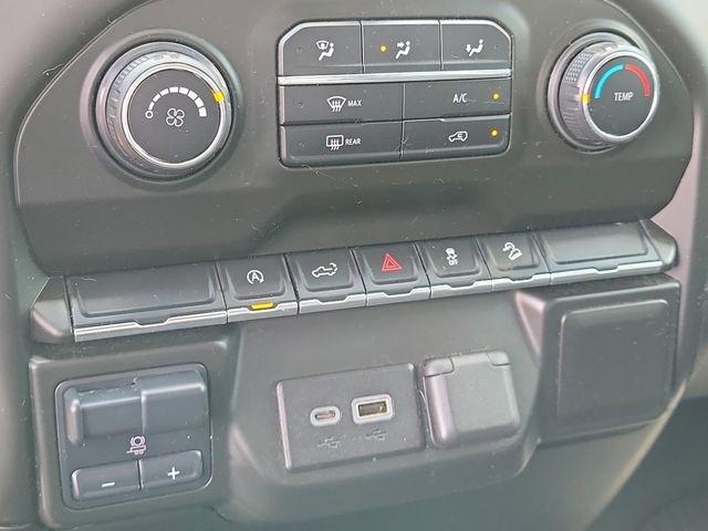 Chevrolet Silverado 1500 Custom Trail Boss Crew Cab Long Box 4WD 2021