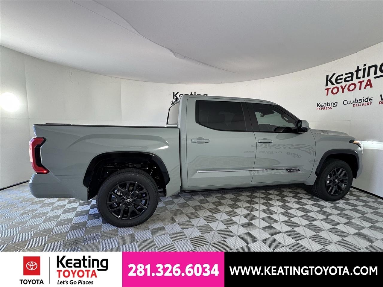 Toyota Tundra Platinum CrewMax 4WD 2026
