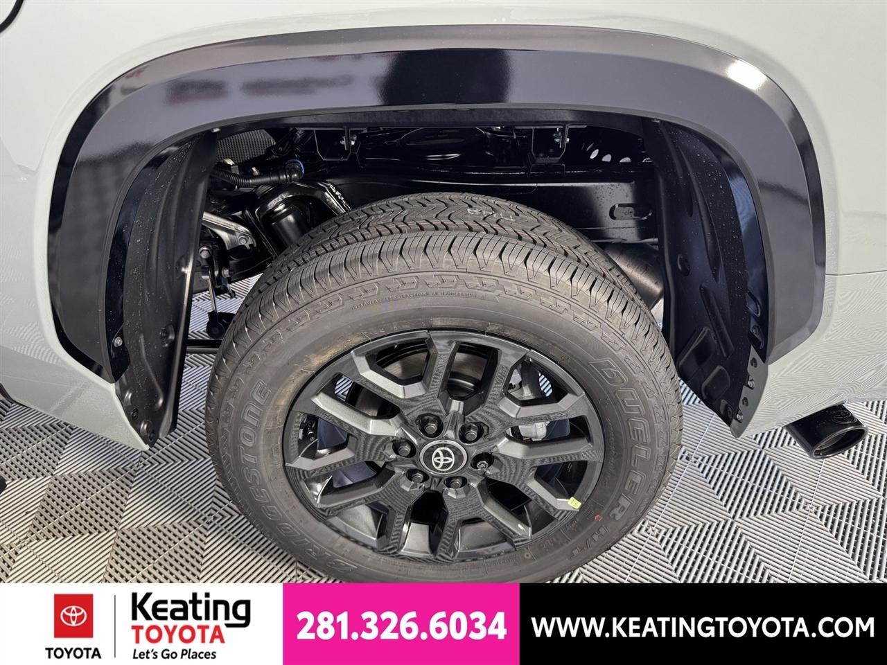 Toyota Tundra Platinum CrewMax 4WD 2026