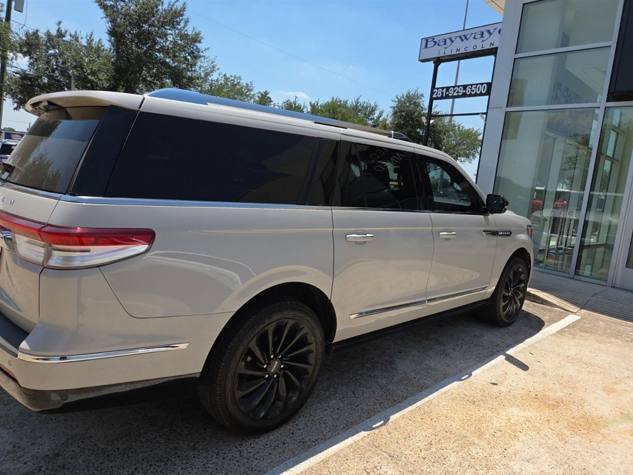 Lincoln Navigator L Reserve 4WD 2022