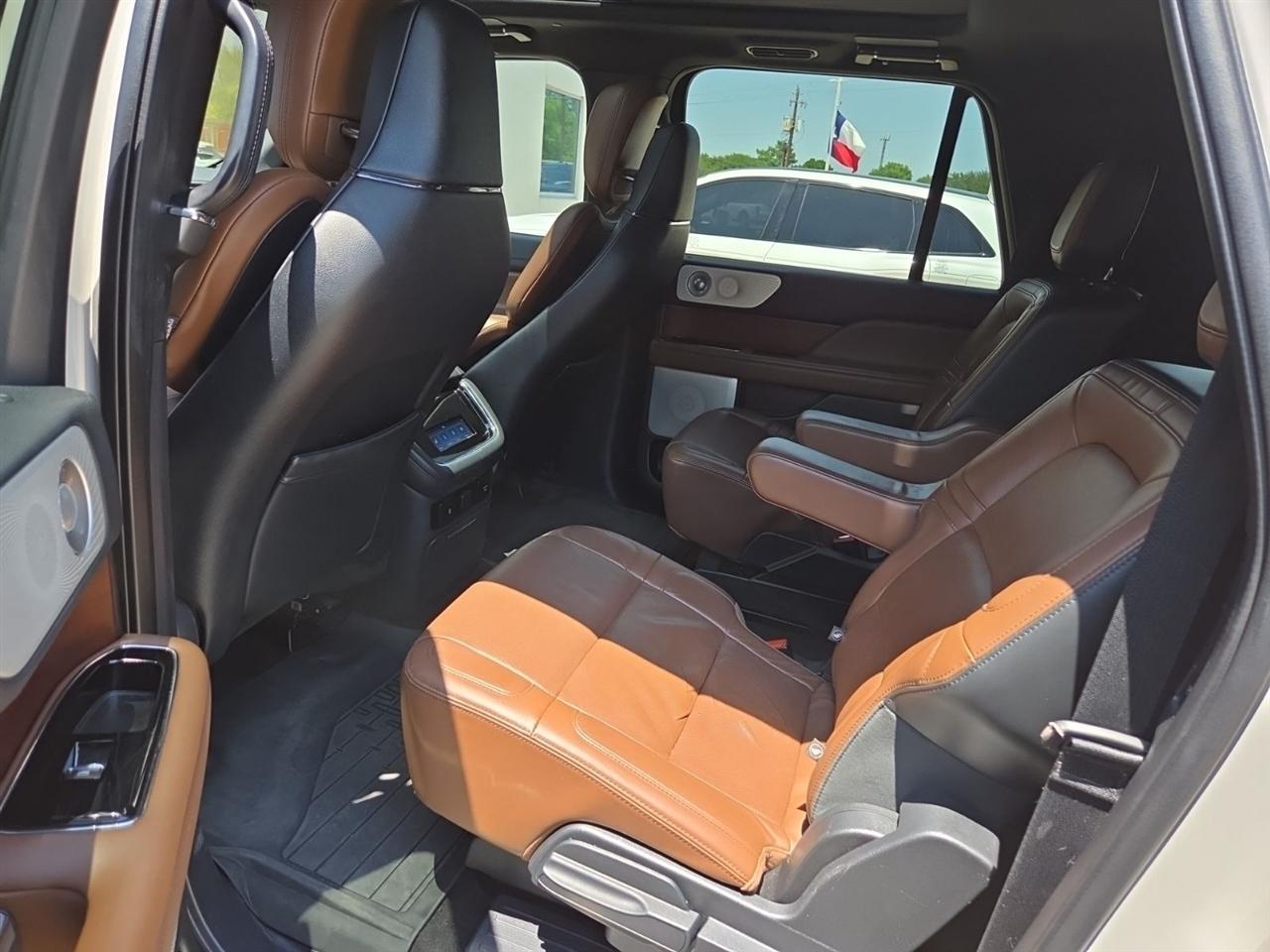 Lincoln Navigator L Reserve 4WD 2022